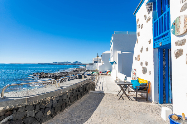 Romantic fisherman's cottage by the sea in Lanzarote