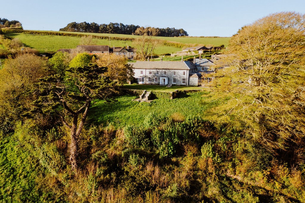 Country house by the sea in Devon