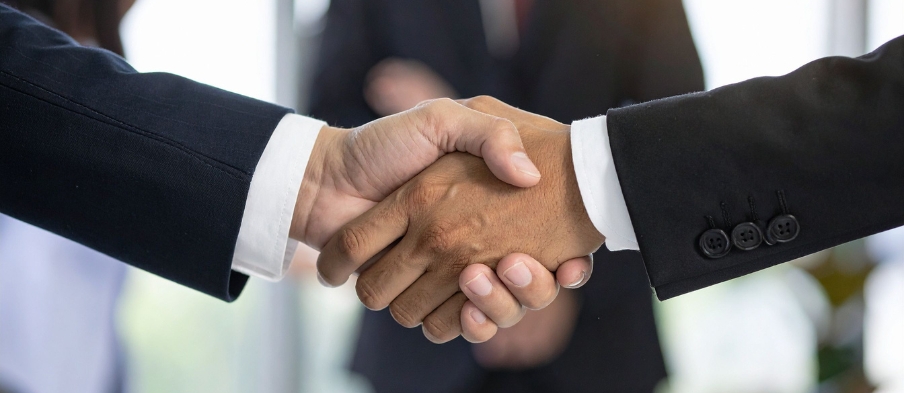 700+ επιχειρήσεις τιμολόγησαν προς το δημόσιο